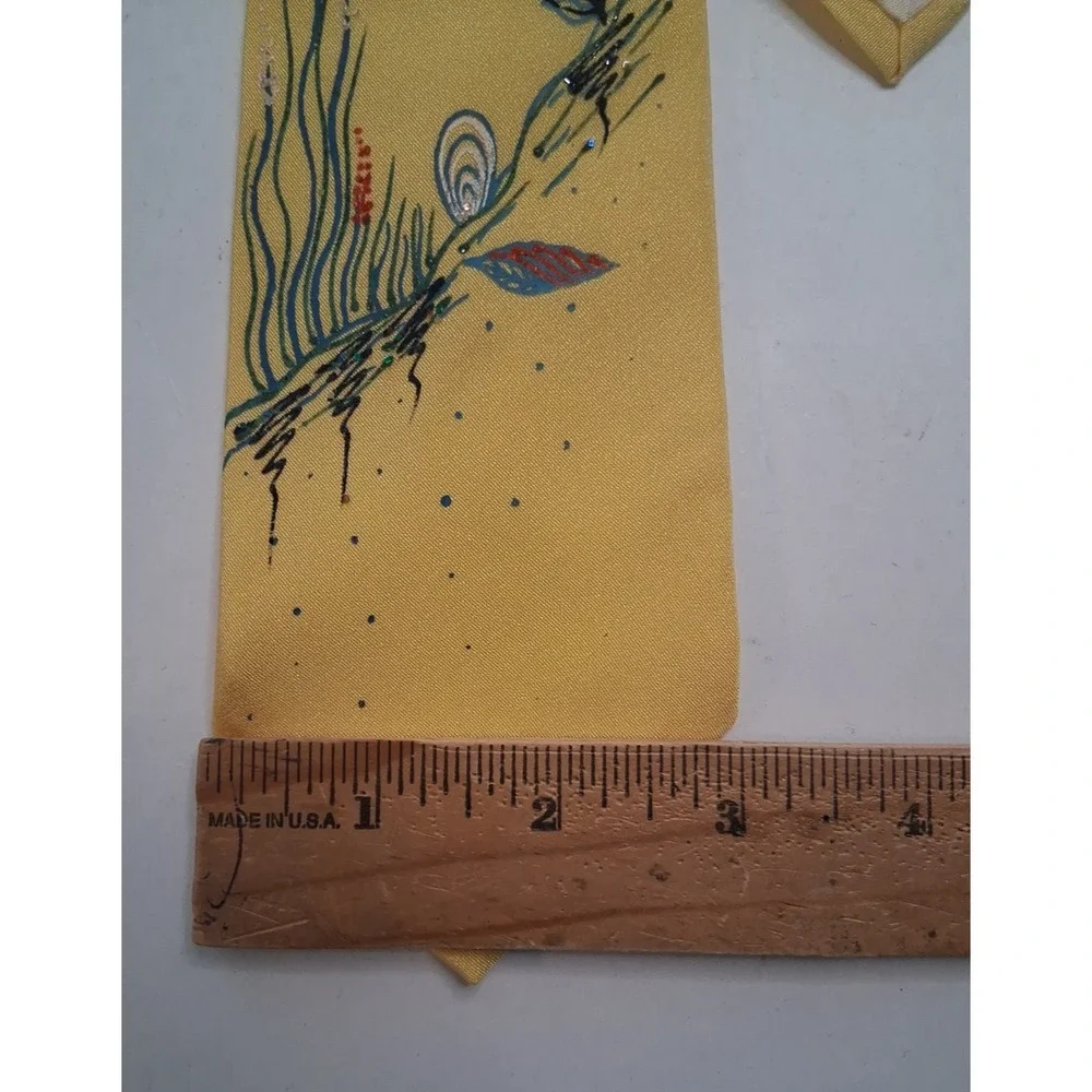 Rare New VTG Hand Painted California 40s 50s Yellow Colorful Fish 52